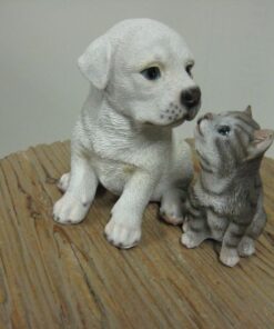 KOIRA ja KISSA istuu  602678