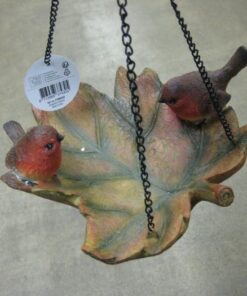 LINTUKYLPY lehdellä 37000458 punarinta