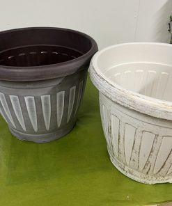 Muoviruukku pystyraita 37cm 230424